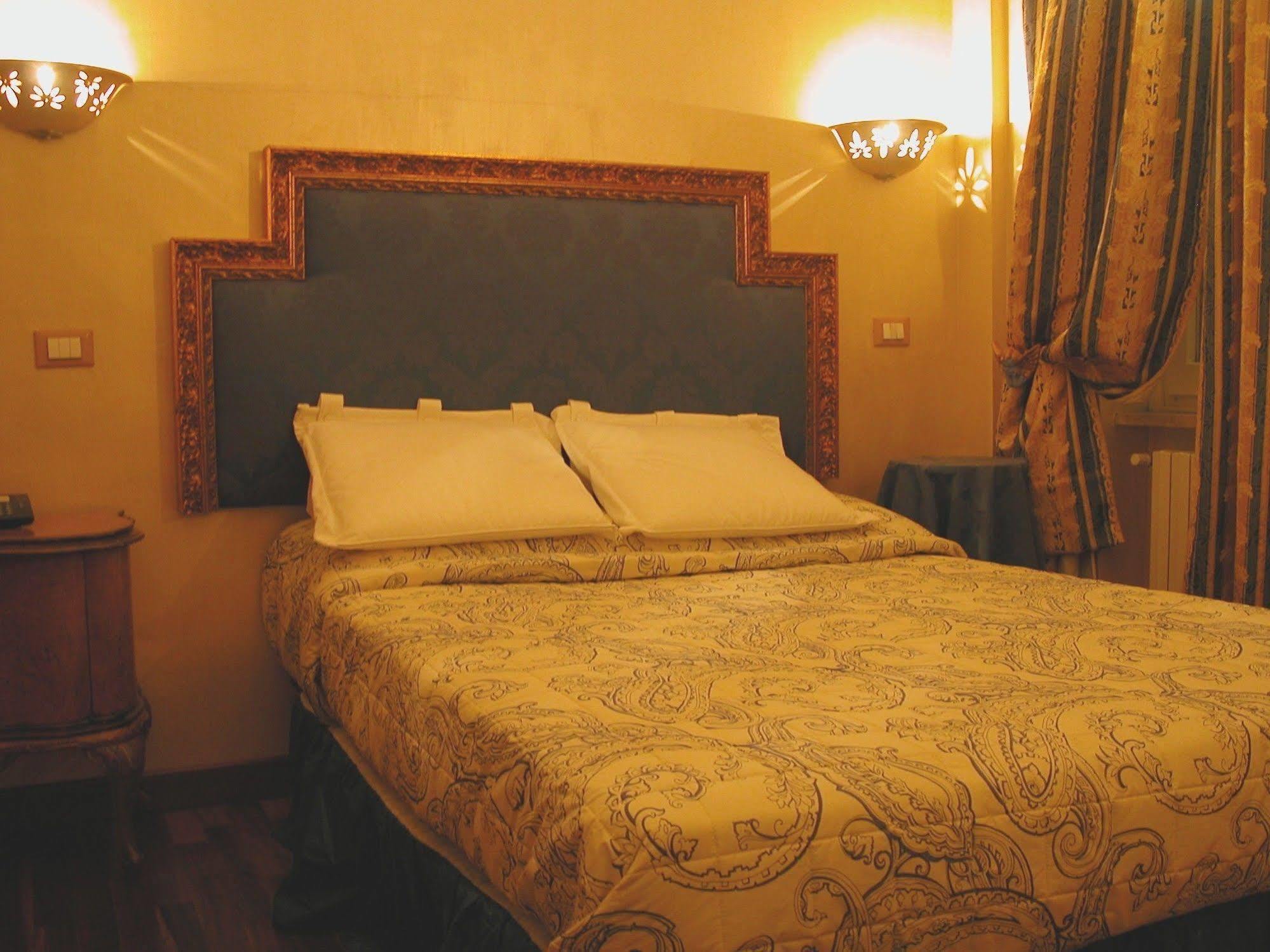 Hotel Original Turin Zimmer foto